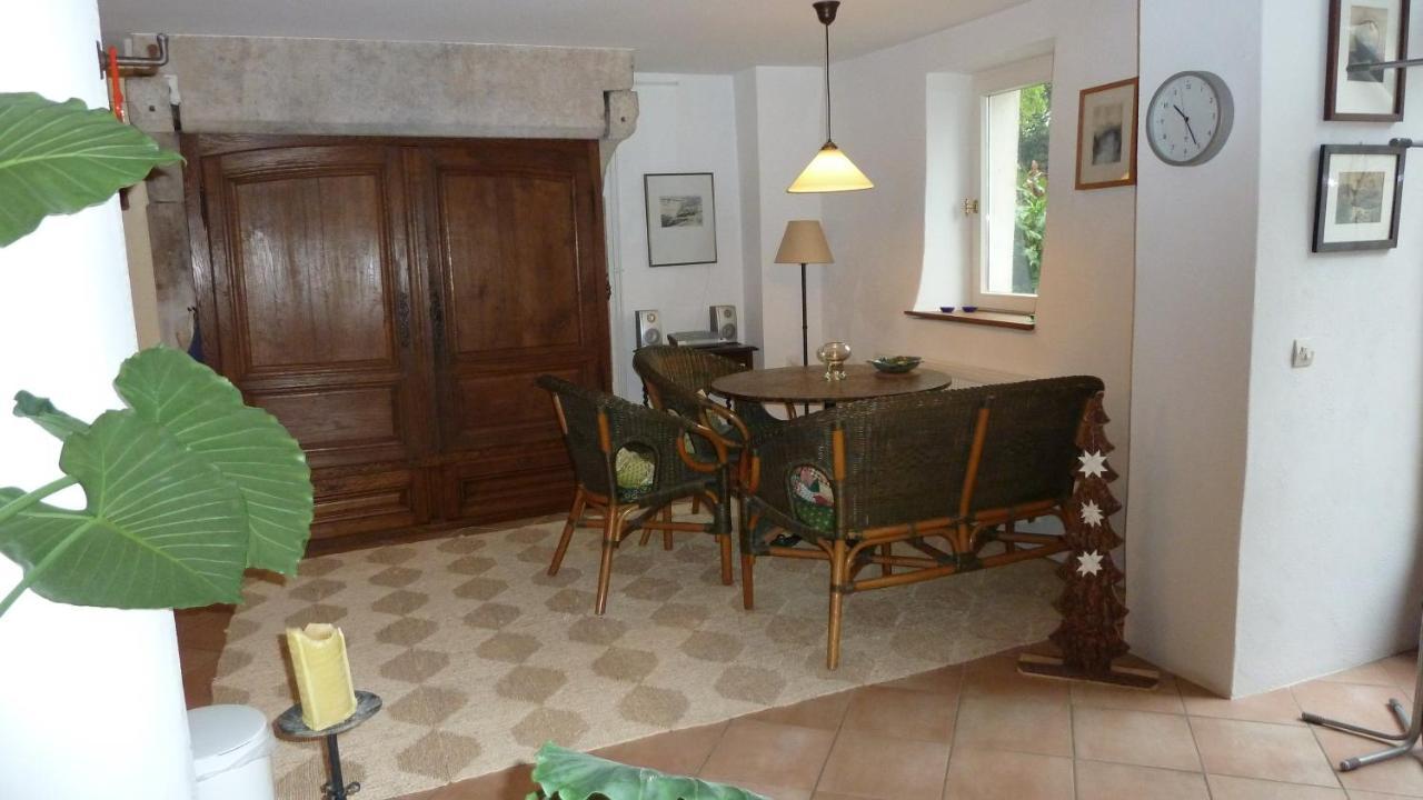 Appartement Pres De Dole Menotey Exterior foto